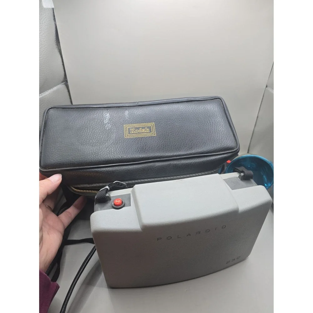 Polaroid Automatic 230 Land Camera w/ Flash Manual Case Lenses Film And Bag